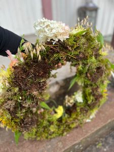 Bukett, blommor och sorgbinderi till begravning av Sofia Sima på Malva och Iris.